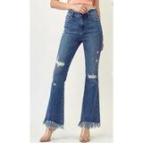 Risen Frayed Hem Jeans